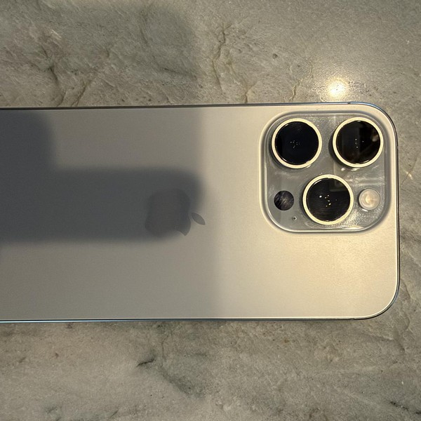 Apple iPhone 16 Pro - Unlocked, 256 GB, Natural, A3083