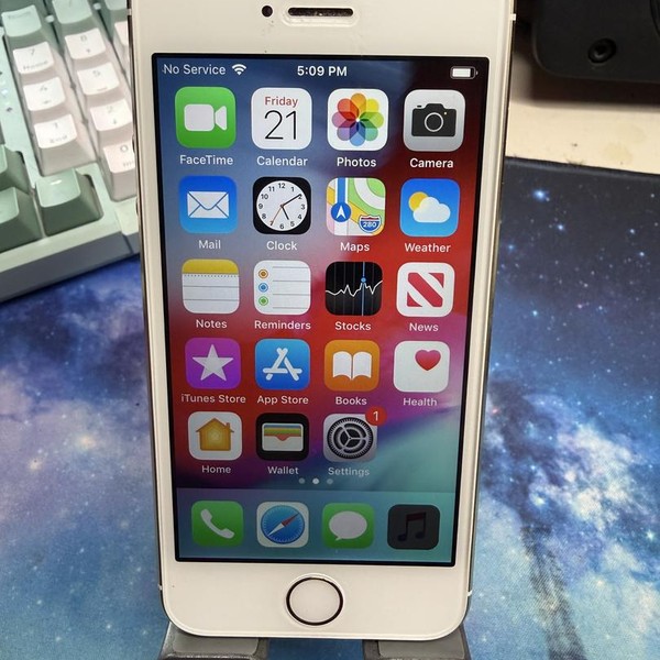 Apple iPhone 5S - AT&T, 16 GB, Gold, A1533