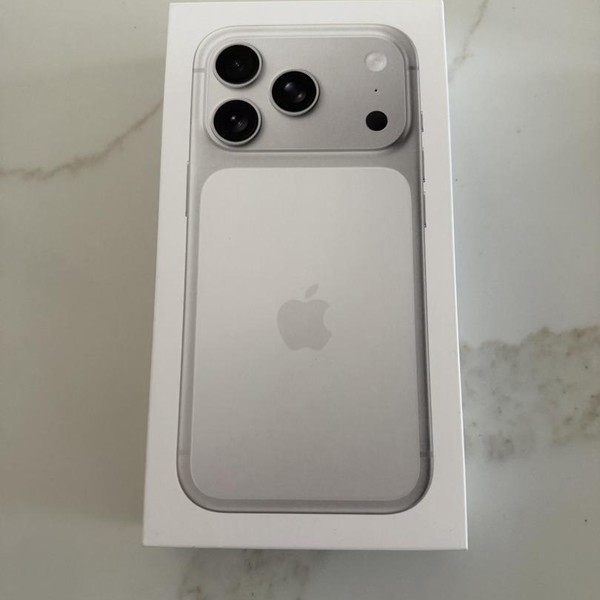 Apple iPhone 17 Pro - T-Mobile, 256 GB, Silver, A3256