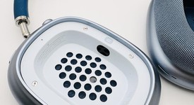 Used
													Apple AirPods Max - Sky Blue, photo 2 of 9