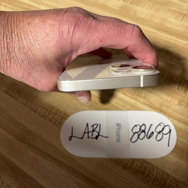 Apple iPhone 14 - AT&T, 128 GB, Starlight, A2649