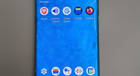Mint
													Motorola Edge - Unlocked, Black, 256 GB, 6 GB, photo 2 of 15