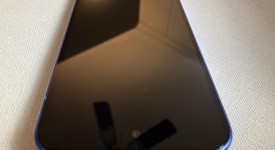 Mint
													Google Pixel 10 - Unlocked, Indigo, 128 GB, GLBW0, photo 5 of 8