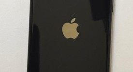 Good
													Apple iPhone SE 3rd Gen 2022 - T-Mobile, Midnight, 64 GB, A2595, photo 2 of 7