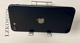 Good
													Apple iPhone SE 3rd Gen 2022 - Unlocked, Midnight, 64 GB, A2595, photo 4 of 10
