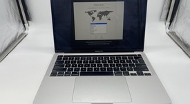 Fair
													MacBook Pro 2020 - 13" - I5, Silver, 512 GB, 8 GB, photo 1 of 6