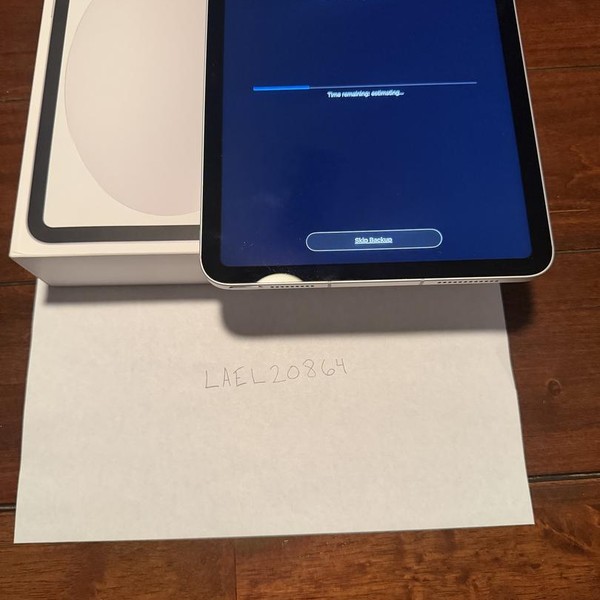 Apple iPad (10th Gen) - Unlocked, 64 GB, Silver, A2757