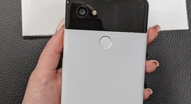 Mint
													Google Pixel 2 XL - Unlocked, Black & White, 64 GB, Google Edition, photo 1 of 13