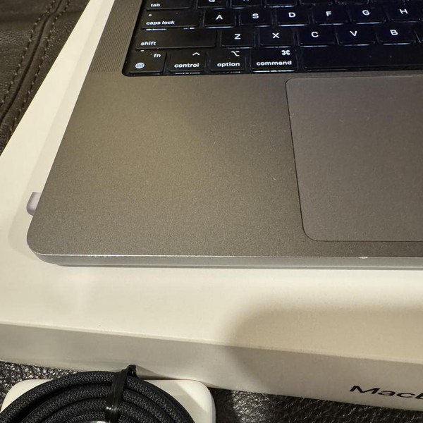 MacBook Pro 2021 - 14 inch - 1 TB, Gray, 16 GB, Apple M1 Pro 10-core