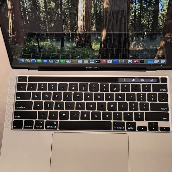 MacBook Pro 2019 - 13 inch - 512 GB, Silver, 8 GB, Intel Core i5
