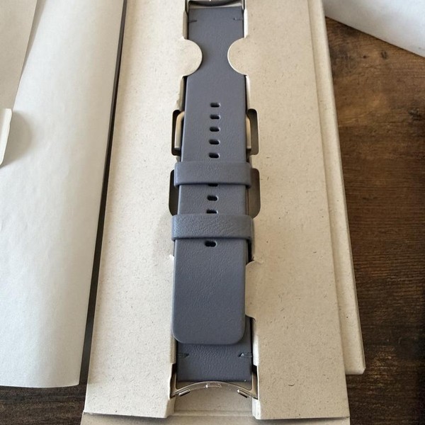 Google Pixel Watch 4 - Wi-Fi, Silver, 45mm