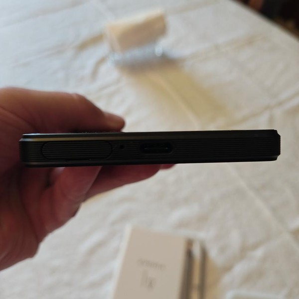 Sony Xperia 1 V - Unlocked, 256 GB, Black, 12 GB