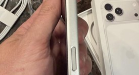 Mint
													Apple iPhone 17 Pro Max - Unlocked, Silver, 512 GB, A3257, photo 4 of 8