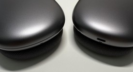 Used
													Apple AirPods Max - Gray, photo 6 of 6