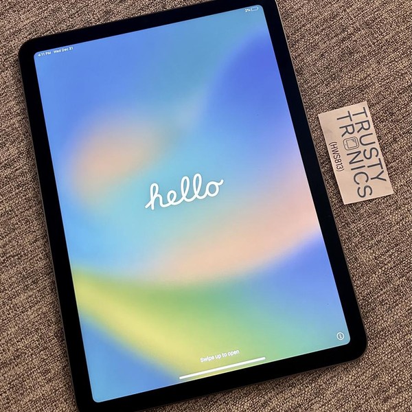 Apple iPad Air (5th Gen) - Unlocked, 64 GB, Gray, A2589