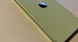 Good
													Apple iPhone 12 - Unlocked, Green, 64 GB, A2172, photo 4 of 10