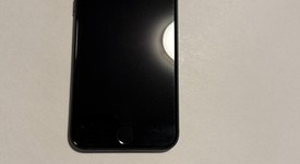 Good
													Apple iPhone SE 3rd Gen 2022 - Unlocked, Midnight, 64 GB, A2595, photo 2 of 10