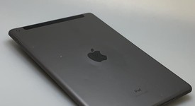 Fair
													Apple iPad 8th Gen - Unlocked, Gray, 32 GB, A2428, photo 3 of 7