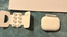 Used
													Apple AirPods Pro 3, photo 1 of 5