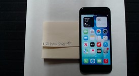 Good
													Apple iPhone SE 2nd Gen 2020 - Verizon, Black, 64 GB, A2275, photo 2 of 5