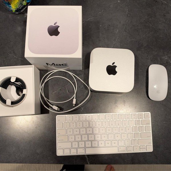 Mac mini 2024 - 512 GB, 16 GB, Apple M4