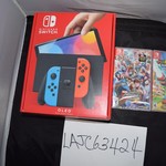 New Nintendo Switch - OLED - 64 GB, Red & Blue