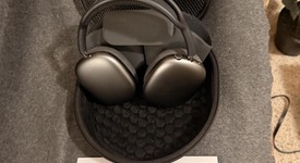 Used
													Apple AirPods Max - Gray, photo 1 of 7