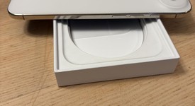 Mint
													Apple iPhone Air - Unlocked, Light Gold, 256 GB, A3260, photo 5 of 8