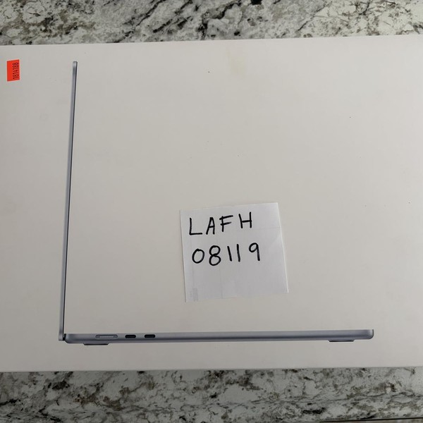 MacBook Air 2025 (M4) - 15 inch - 256 GB, Sky Blue, 16 GB, Apple M4
