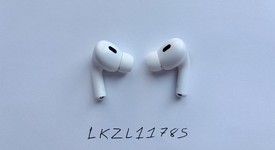 Used
													Apple AirPods Pro 2 - Lightning, photo 4 of 5