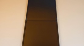 Fair
													Samsung Galaxy Z Flip3 5G - Unlocked, Black, 128 GB, 8 GB, SM-F711U1, photo 2 of 8