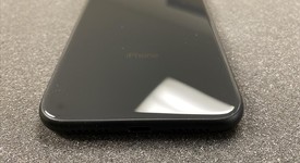 Mint
													Apple iPhone Xr - AT&T, Black, 64 GB, A1984, photo 3 of 8