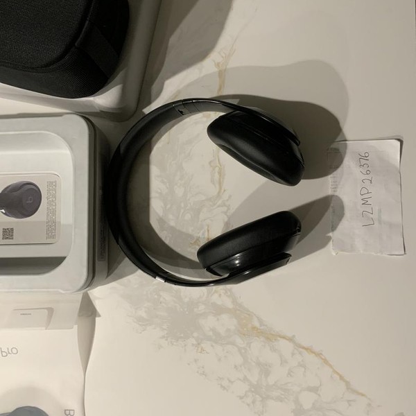 Beats Studio Pro - Black