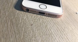 Fair
													Apple iPhone SE 1st Gen 2016 - Unlocked, Gold, 64 GB, A1662, photo 3 of 8