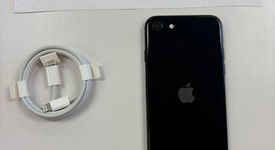 Mint
													Apple iPhone SE 3rd Gen 2022 - Unlocked, Midnight, 64 GB, A2595, photo 4 of 6