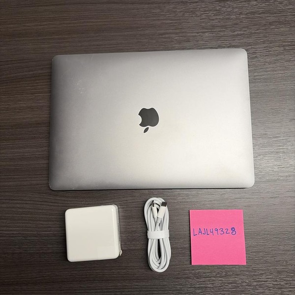 MacBook Air 2020 - 13 inch - 512 GB, Silver, 8 GB, Intel Core i5