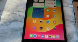 Good
													Apple iPad 9th Gen - Unlocked, Gray, 64 GB, A2603, photo 1 of 4