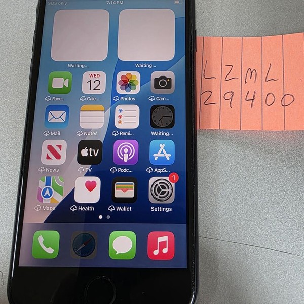 Apple iPhone SE 3rd Gen 2022 - Unlocked, 128 GB, Midnight, A2595