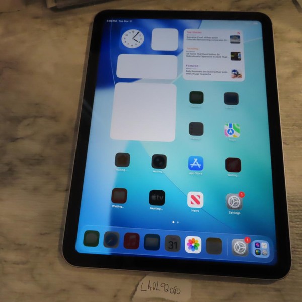 Apple iPad 11th Gen - Unlocked, 128 GB, Silver, A3355