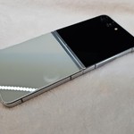 Mint Samsung Galaxy Z Flip5 - Unlocked, Mint, 512 GB, 8 GB, SM-F731U1