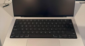 Mint
													MacBook Pro Late 2023 (M3) - 14" - Apple M3 Max 14-core, Silver, 1 TB, 36 GB, 30-core GPU, photo 3 of 10