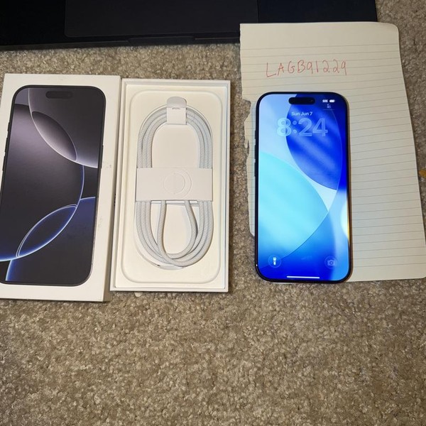 Apple iPhone 16 Pro - Unlocked, 1 TB, Black, A3083