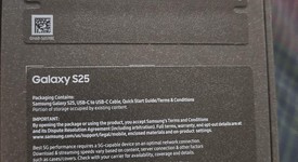 New
													Samsung Galaxy S25 - Unlocked, Pinkgold, 256 GB, 12 GB, SM-S931U1, photo 2 of 4