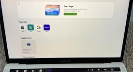 Good
													MacBook Pro 2018 (With Touch Bar) - 13" - I5, Silver, 256 GB, 8 GB, photo 2 of 7