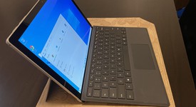 Good
													Microsoft Surface Pro 6 - Wi-Fi, Black, 256 GB, 16 GB, photo 2 of 7