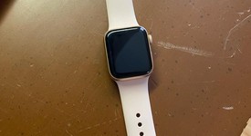 Good
													Apple Watch Series 5 40mm - Gold, A2092 - GPS, Aluminum, photo 2 of 6