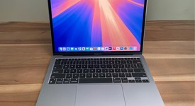 Good
													MacBook Air 2020 - 13" - Apple M1, Gray, 256 GB, 8 GB, photo 1 of 9