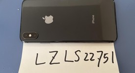 Good
													Apple iPhone Xs Max - Unlocked Non-US, Gray, 256 GB, A2104, photo 2 of 8