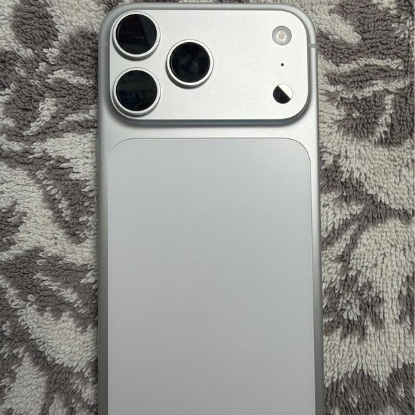 Apple iPhone 17 Pro Max - AT&T, 256 GB, Silver, A3257