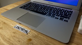 Good
													MacBook Air 2017 - 13" - I5, Silver, 256 GB, 8 GB, photo 2 of 6